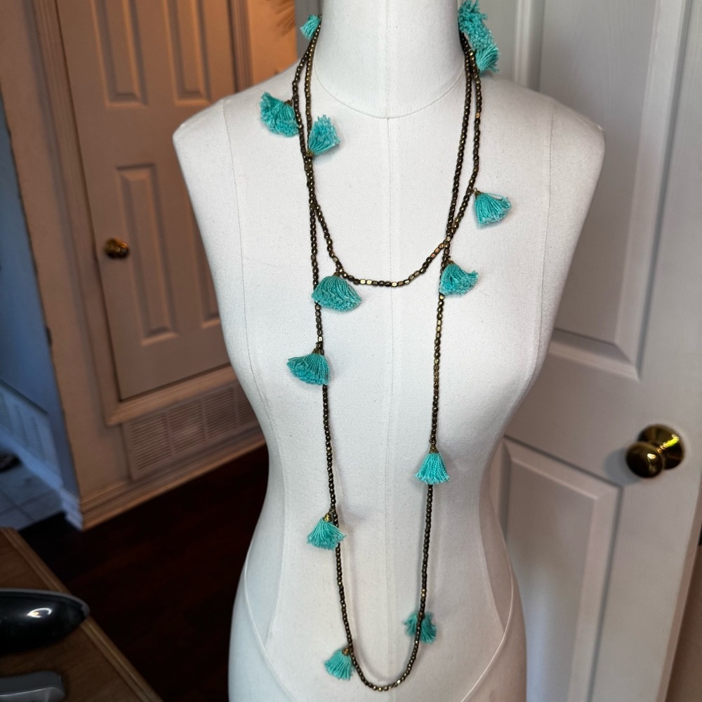 Elegant Turquoise Tassel Necklace - Picture 6 of 6